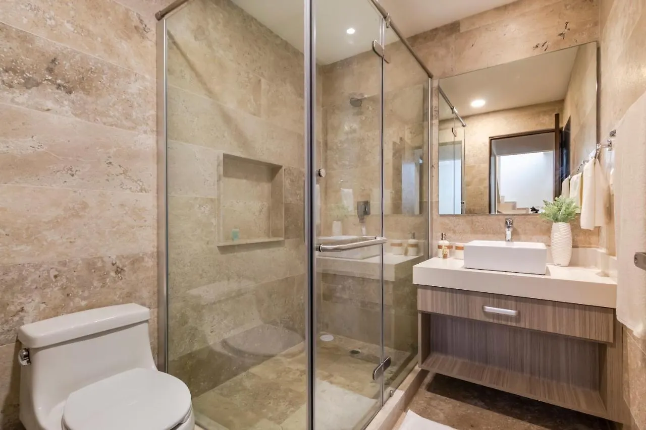 Luxurious And New 2 Bedroom Apartment With Private Jacuzzi Playa del Carmen