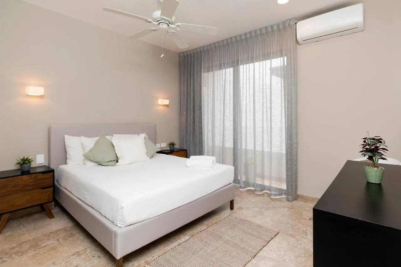 Luxurious And New 2 Bedroom Apartment With Private Jacuzzi Playa del Carmen Mexico