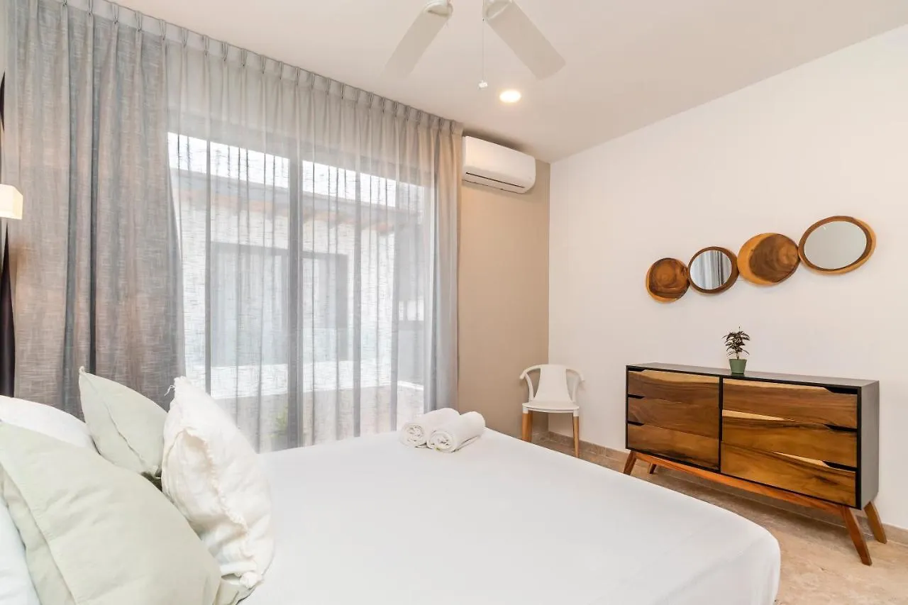 Luxurious And New 2 Bedroom Apartment With Private Jacuzzi Playa del Carmen 0*,