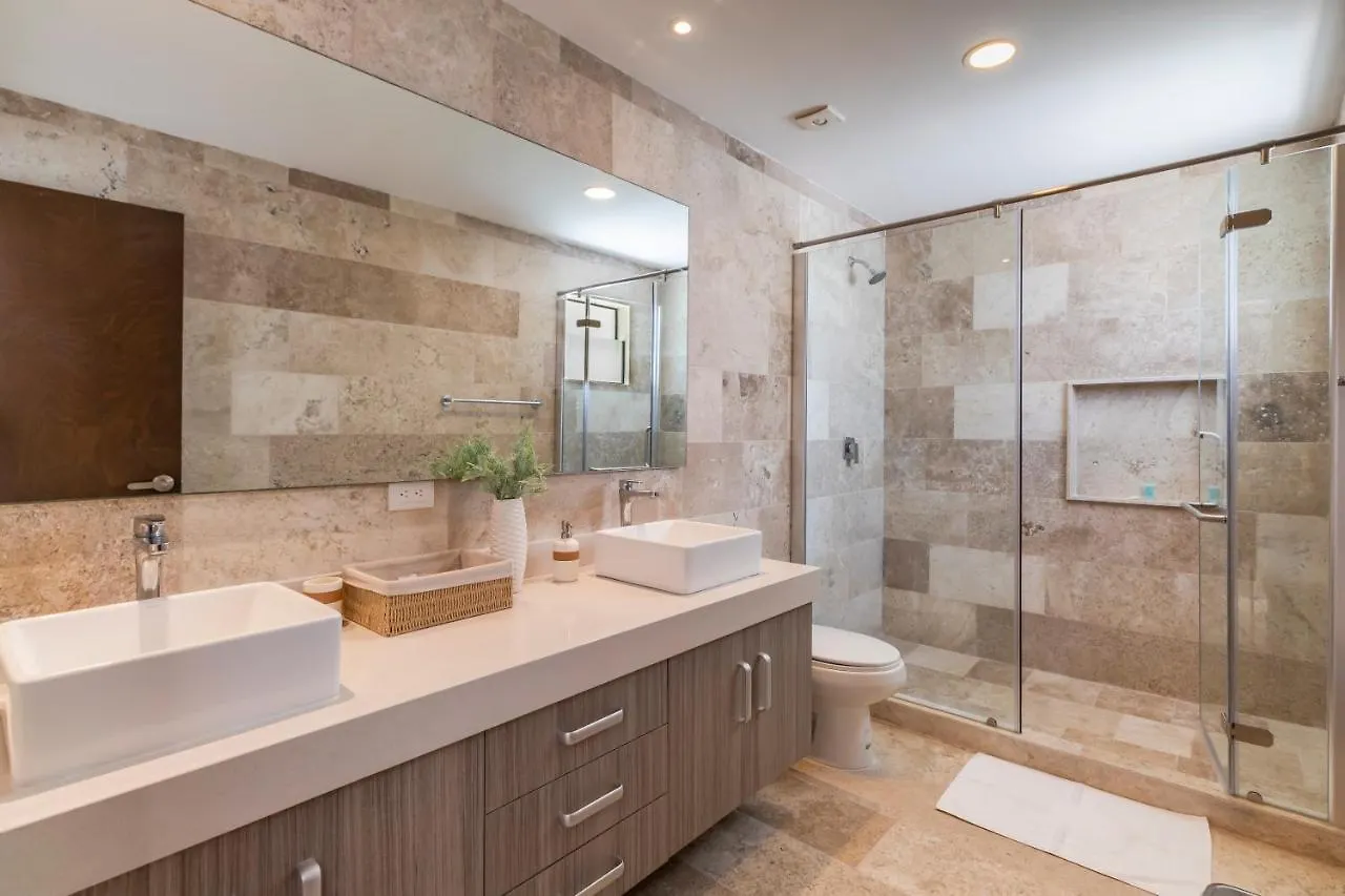 Luxurious And New 2 Bedroom Apartment With Private Jacuzzi Playa del Carmen Mexico